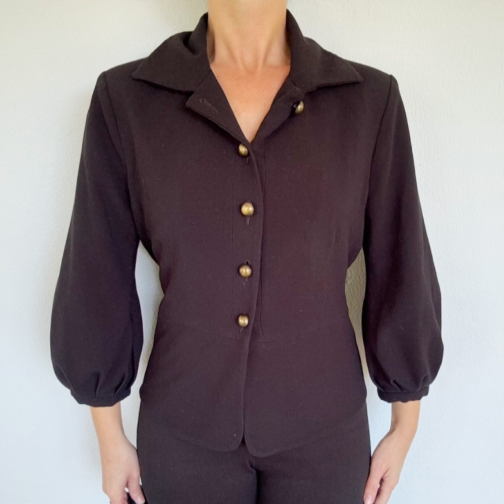 CAbi black gold button cropped puff sleeve stretch knit blazer jacket size 8